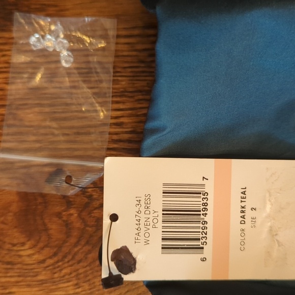 BCBGMaxazria Fairycore fit /flare green Satin dress tulle/beads NWT Sz 2 - Picture 5 of 10